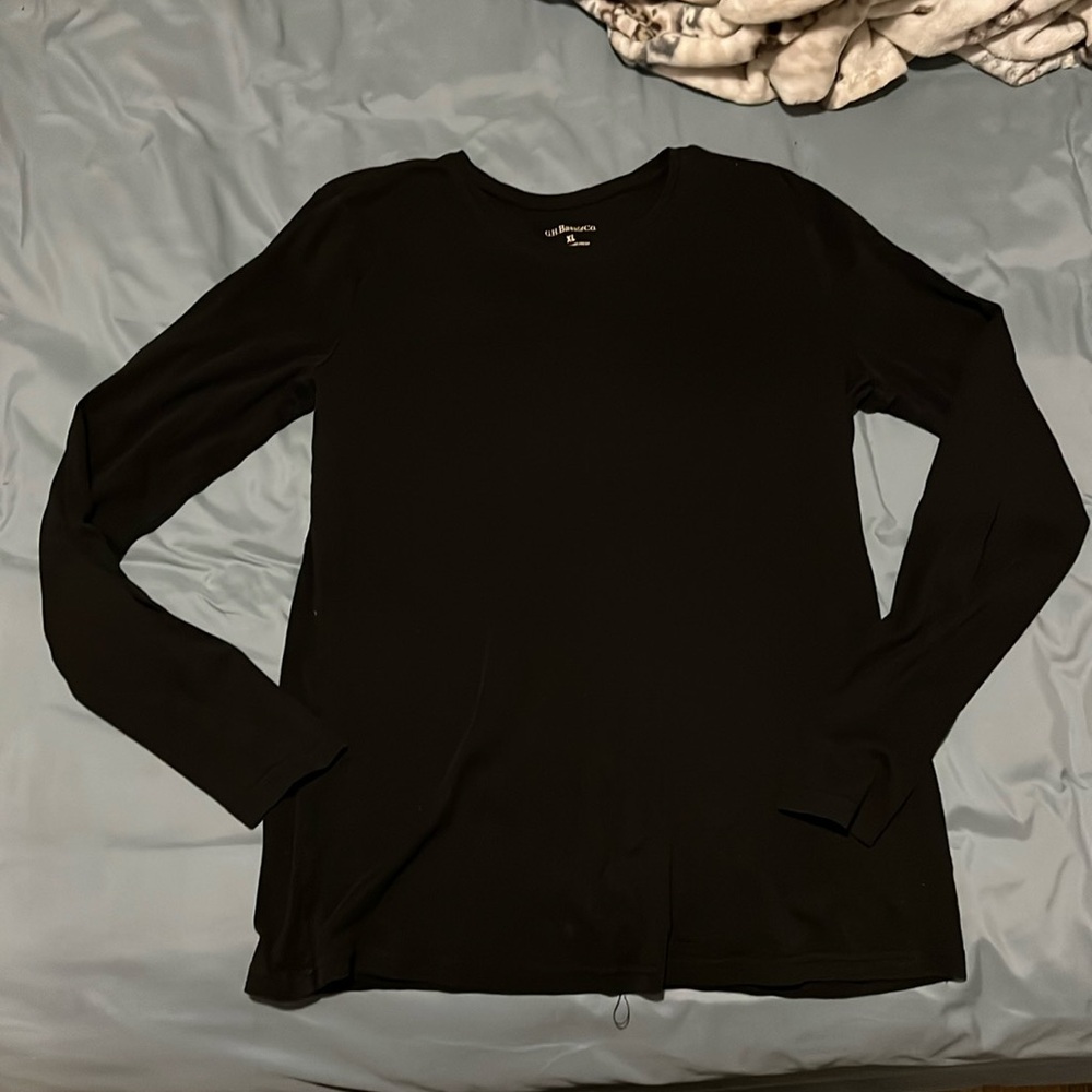 GH Bass Co black long sleeve xl